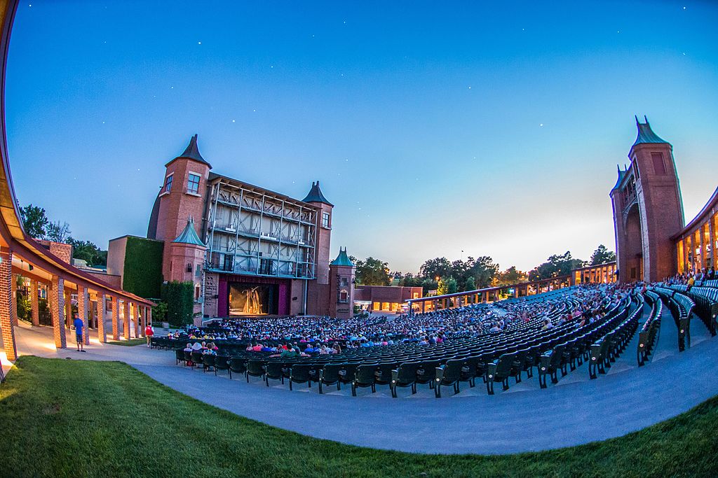 STARLIGHT THEATRE KANSAS CITY
